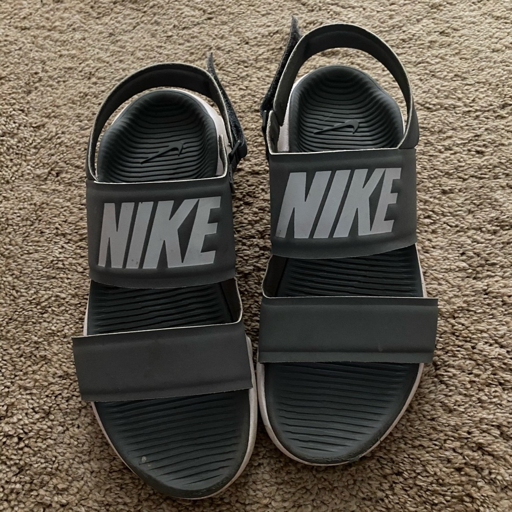 Nike Tanjun Sandal